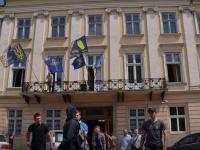После столкновений во Львовском облсовете застопорены более 50 человек