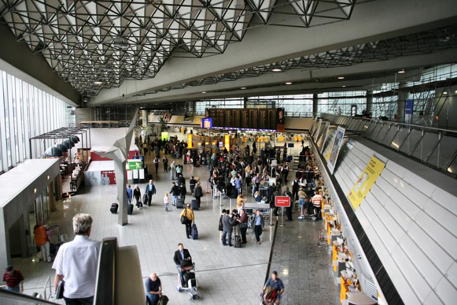 11 июня консулы будут встречать украинцев в немецких аэропортах
