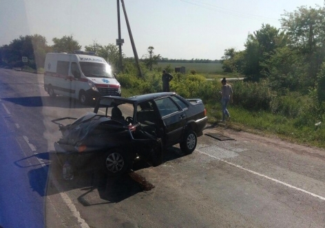 В Крыму шесть человек потерпели при столкновении ВАЗа с "Таврией" [хроника ДТП 7 июня]