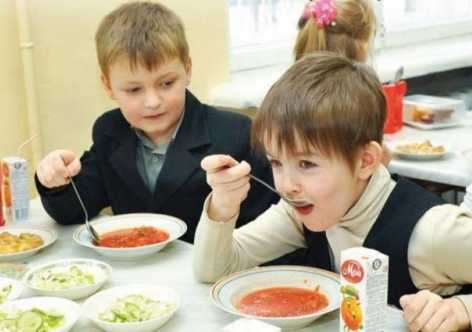 Кому в крымских школах предоставляется дармовое питание