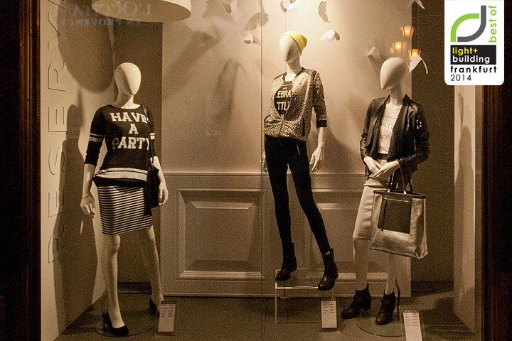 Лаконичный дизайн витрин для брендового магазина модной одежды reserved, весна 2014, будапешт