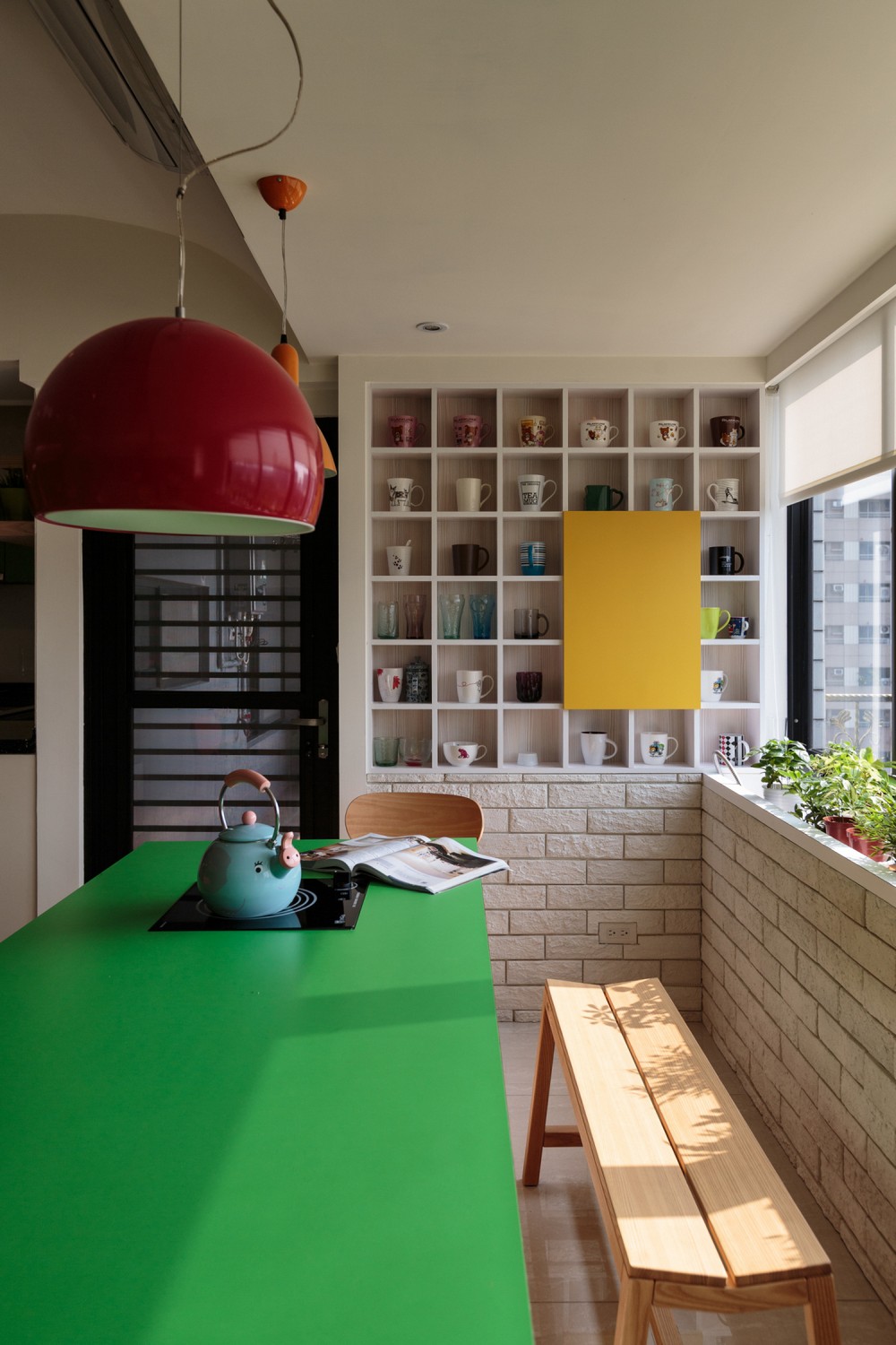 Красочный семейный дом от арт-студии house design co — средоточие позитива и элегантности, тайвань