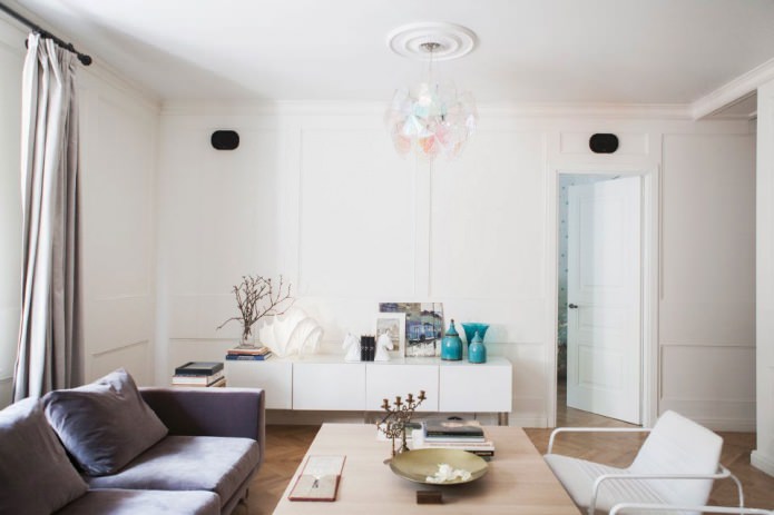 Современные дизайнерские решения: оформление квартиры из трёх комнат в стиле «минимализм» и «классика»
