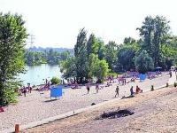 В Киеве разрешили купаться всего на двух пляжах