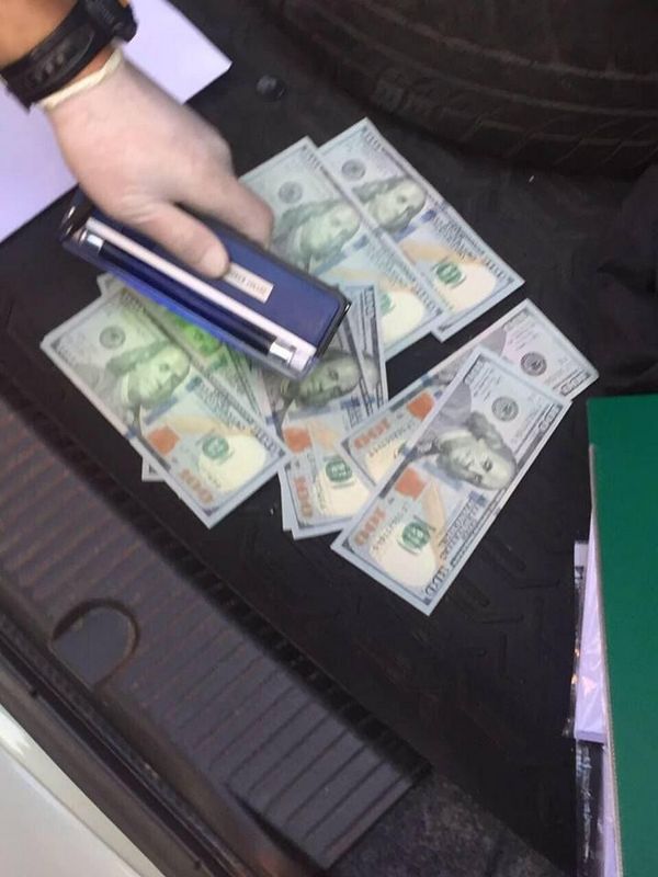 В Одессе на взятке в 1,5 тысячи долларов «погорел» сотрудник управления «Укртрансбезопасности»(фото)