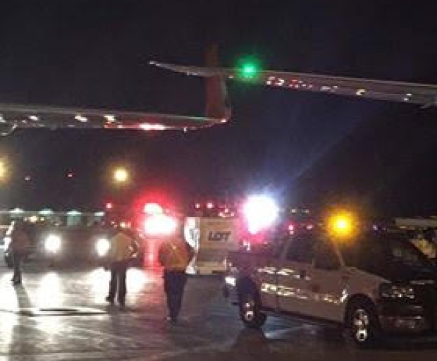 В аэропорту Торонто столкнулись пассажирские аэропланы: фото