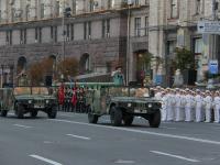 В Киеве идет парад сильев на Крещатике(передача)