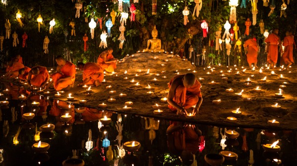 Годичный национальный траур в Таиланде завершен