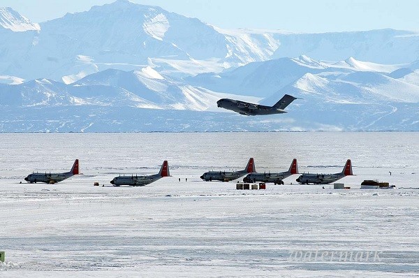 В Антарктиде желают выстроить аэропорт для путешественников и ученых