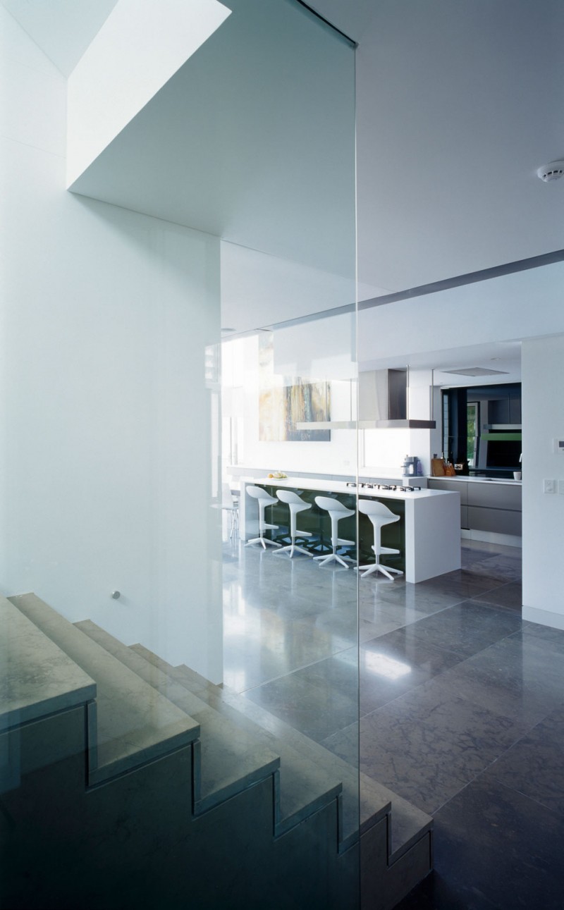 Дизайн интерьера двухэтажного дома в сиднее: идеальная геометрия простора и роскоши