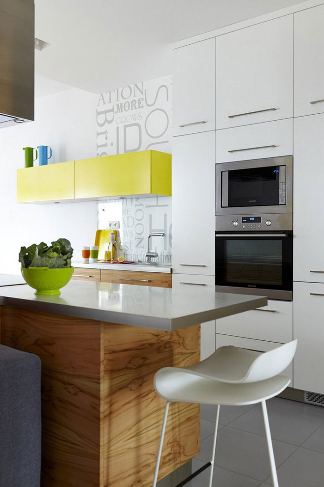 Жизнерадостная палитра в современном дизайне – яркий и динамичный интерьер квартиры 90 кв. м