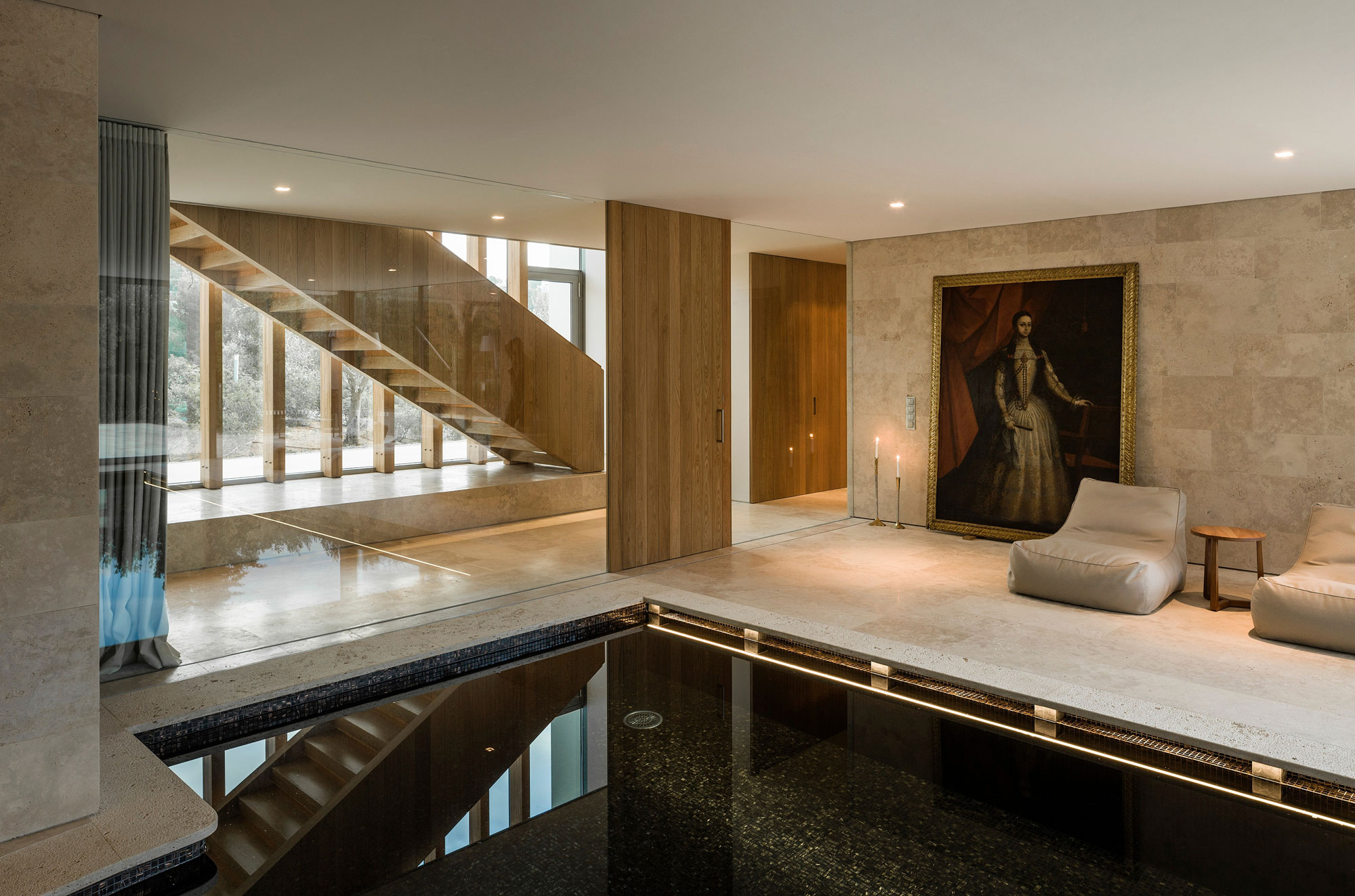 Эксклюзивный дизайн-проект роскошного дома с бассейном в минималистском стиле