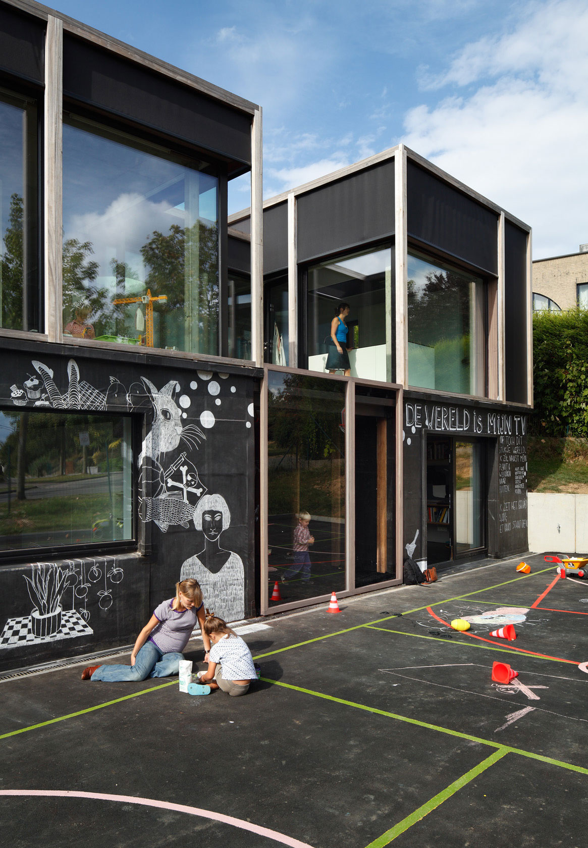 Замечательный проект экологичного дома для большой семьи от компании blaf architecten