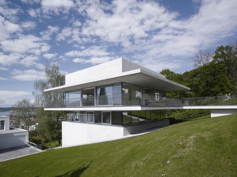 Дом, растущий из земли в городе брегенц от креативных специалистов marte architekten, австрия