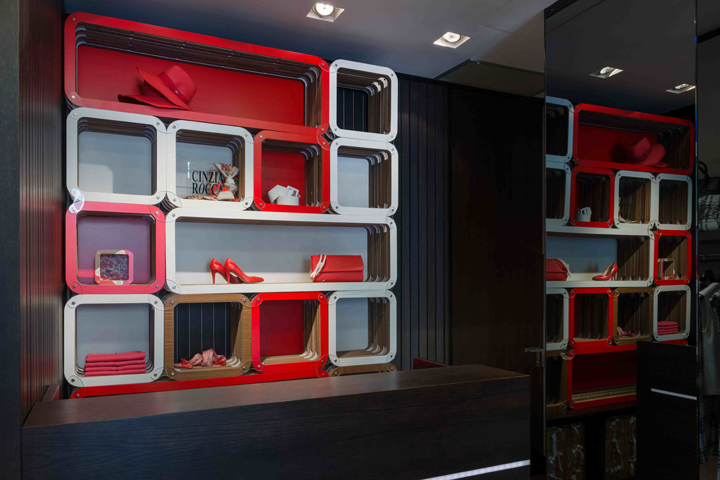 Стиль и практичность – яркая и эффектная коллекция торговой мебели design от студии caporaso