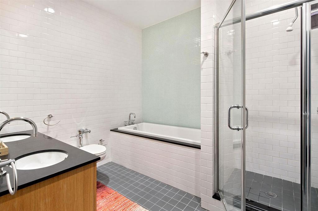 Притягательный дизайн интерьера квартиры в стиле лофт с элементами шарма в нью-йорке, сша