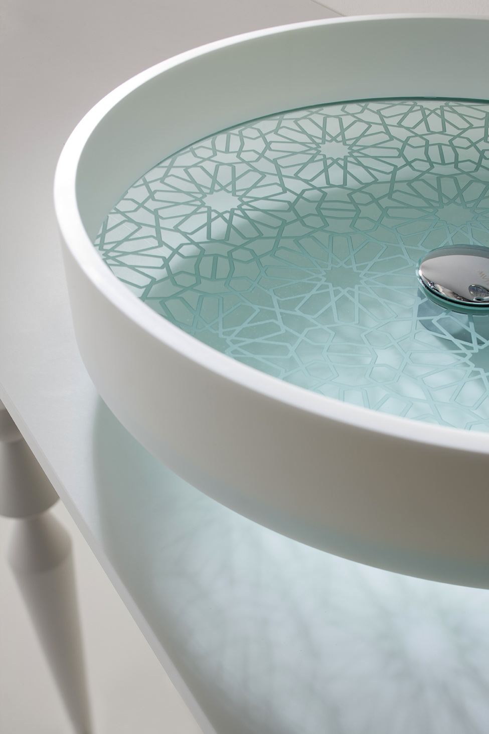 Необычная коллекция аксессуаров для ванной от компании omvivo – яркая индивидуальность вашего интерьера