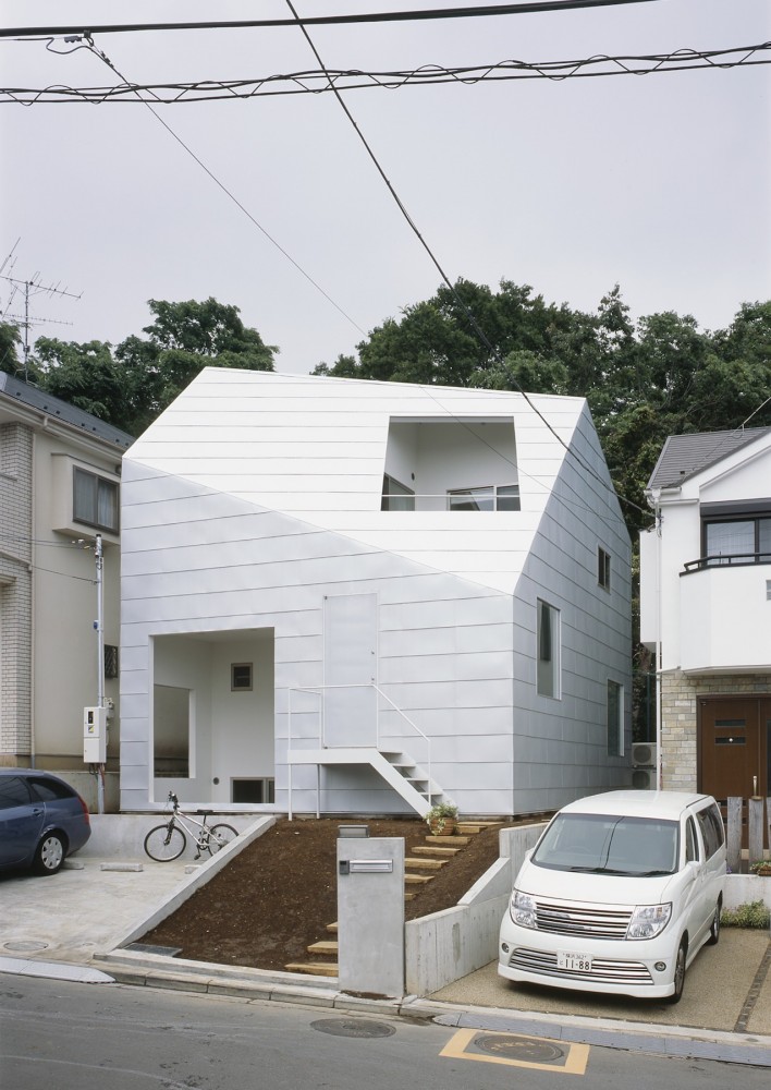 Неземное очарование белоснежного дома с необычной архитектурой