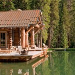 Хрустальный домик на озере