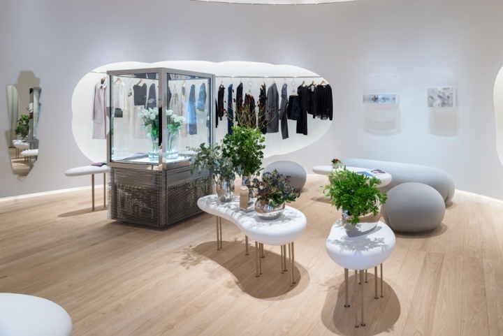 Концептуальный интерьер магазина элитной одежды и аксессуаров nemika по проекту кохи нава в токио, япония